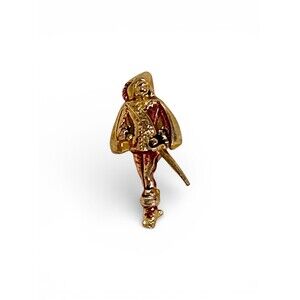 Vintage 1950’s Fencer Cavalier Figural Brooch Gold Tone Sword Soldier Lapel Pin